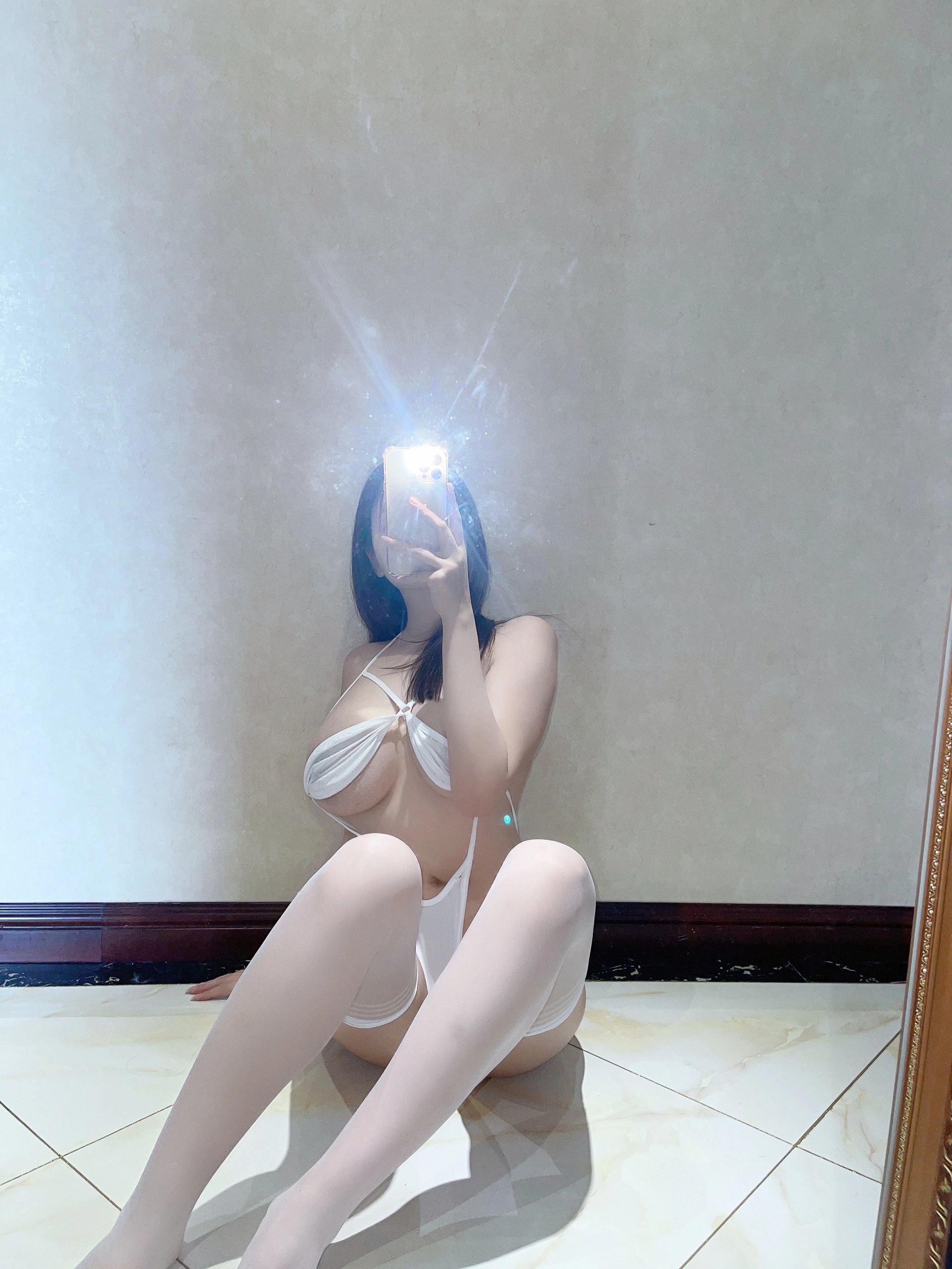 069.奶宝妹纸 – 微密圈系列 白色情趣 3